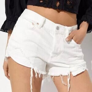 WE THE FREE LOVING GOOD VIBRATIONS FRAYED SHORTS IN SPRING WHITE NWT SIZES 29 31